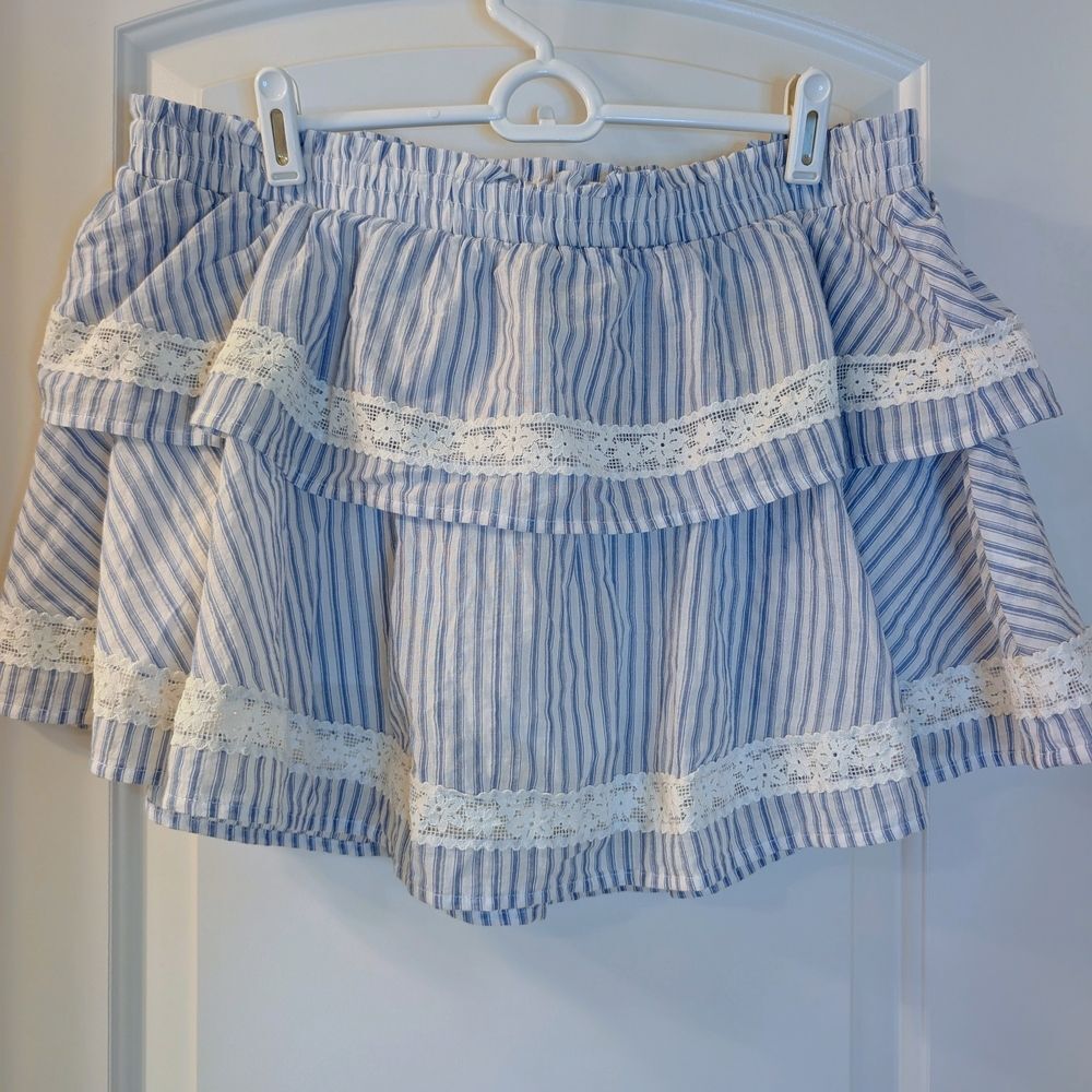 Blue & White Striped Tiered Skirt Lace Trim L NWT Boho Coastal Cowgirl Flirty